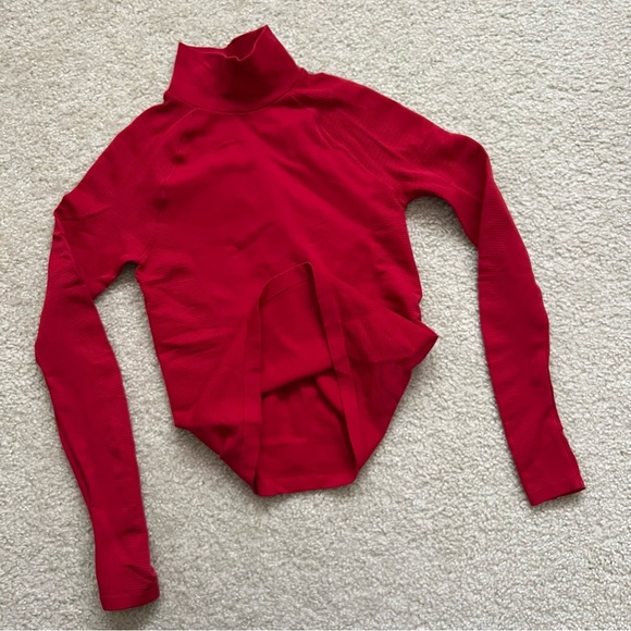 Athleta Women’s Turtleneck Long Sleeve Shirt Red Size Medium Stretch Active, - Picture 13 of 15